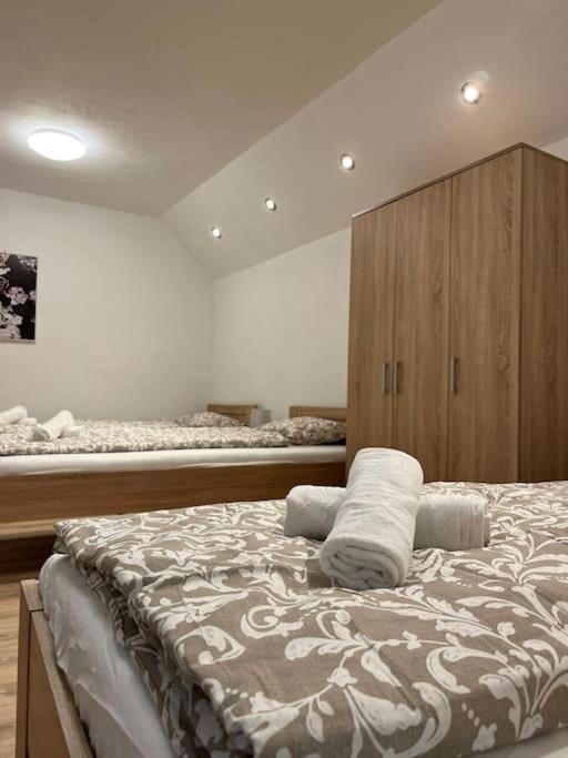 Bada Bing Plaza Apartment Bratislava Exterior photo